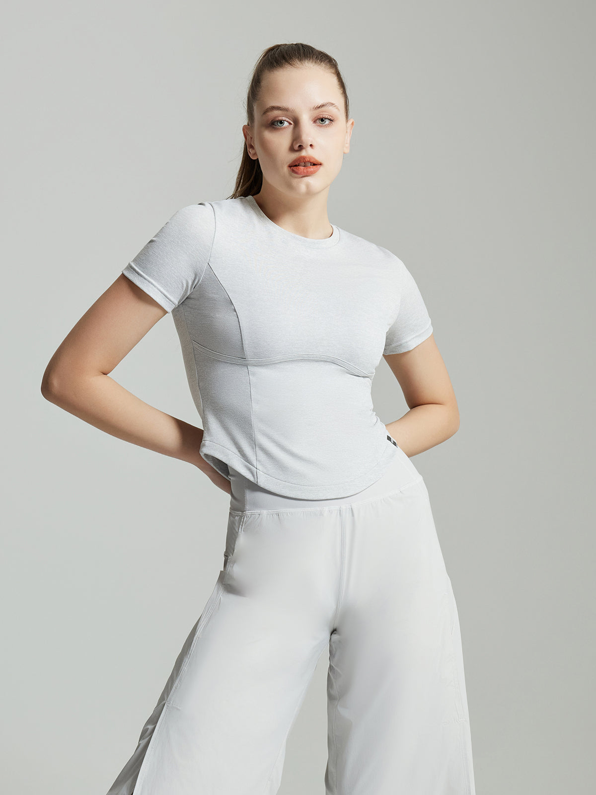 +MD.Café Series - Women's Athletic Short Sleeve Top